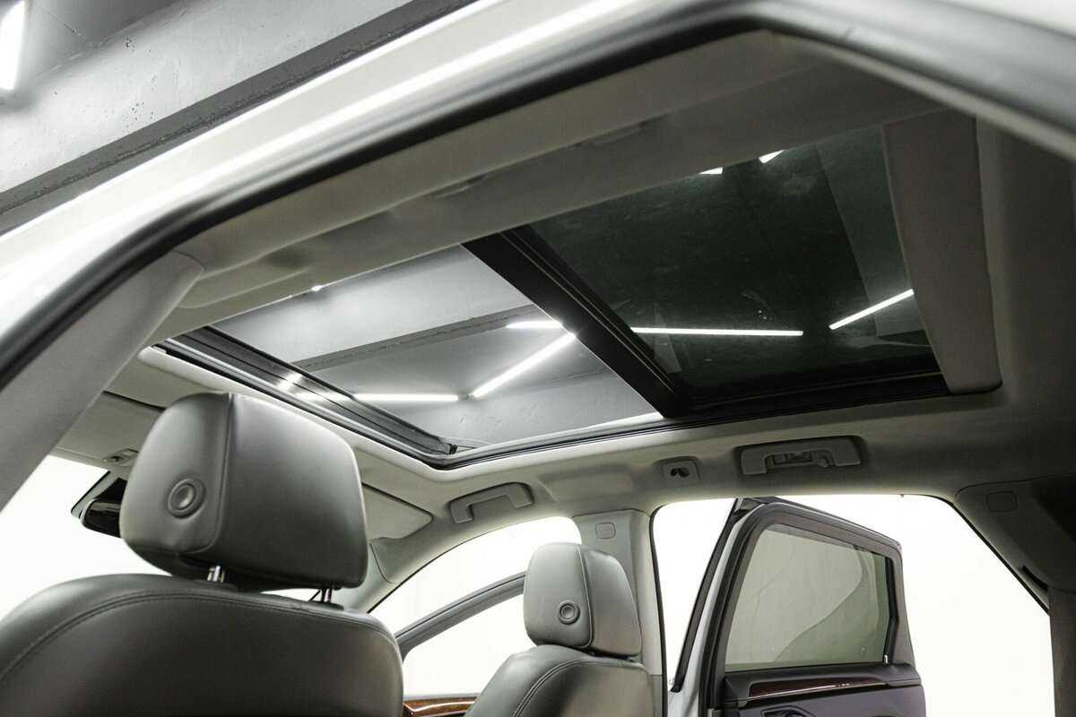 Cadillac SRX, 2011 Фото №18