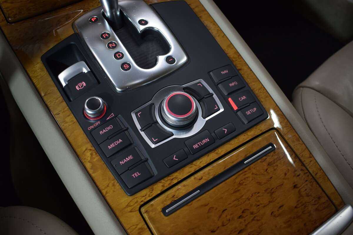 Audi A8, 2008 Фото №16
