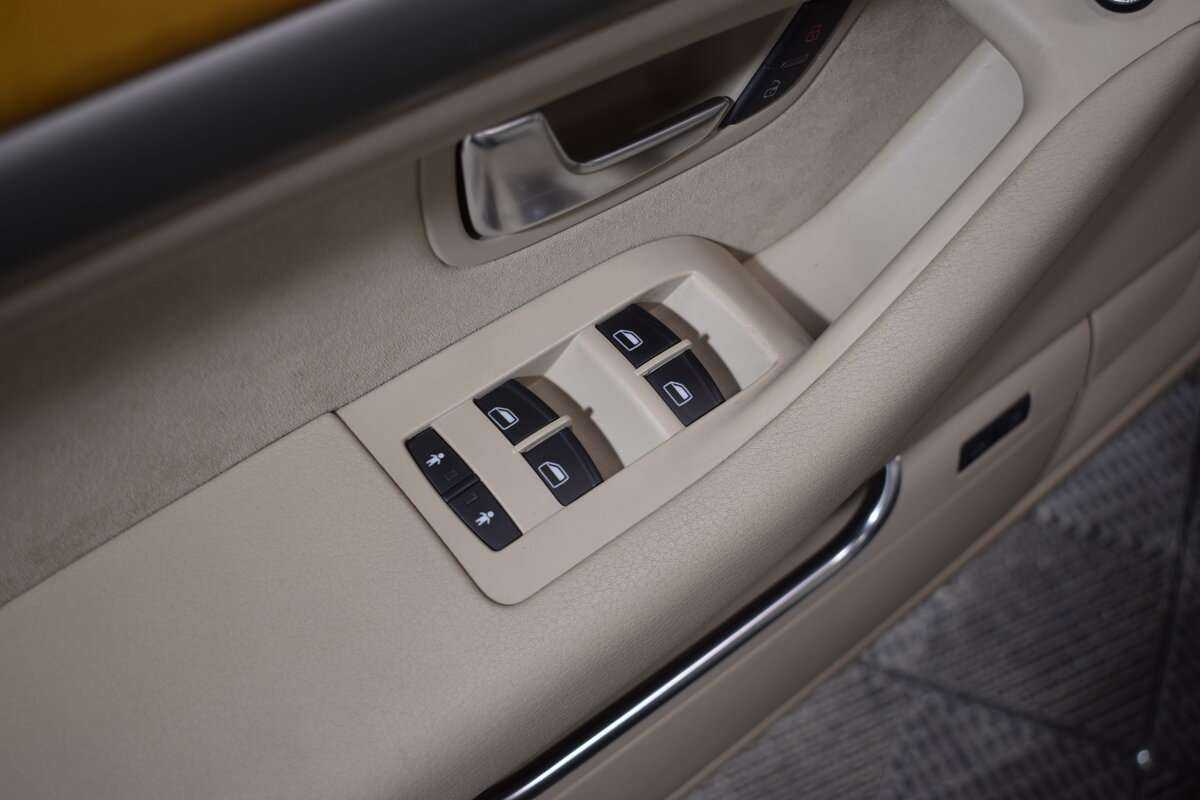 Audi A8, 2008 Фото №19