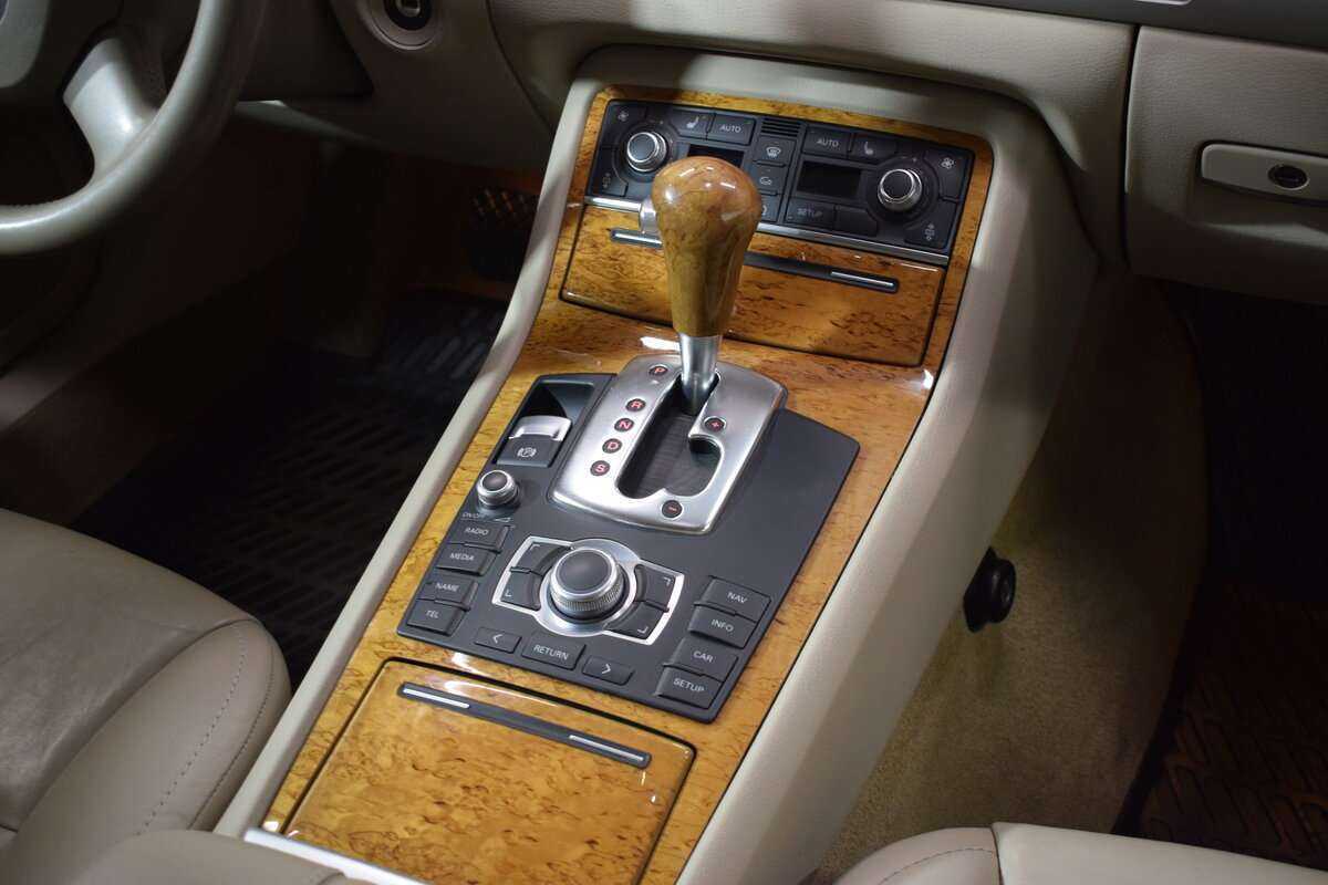 Audi A8, 2008 Фото №26