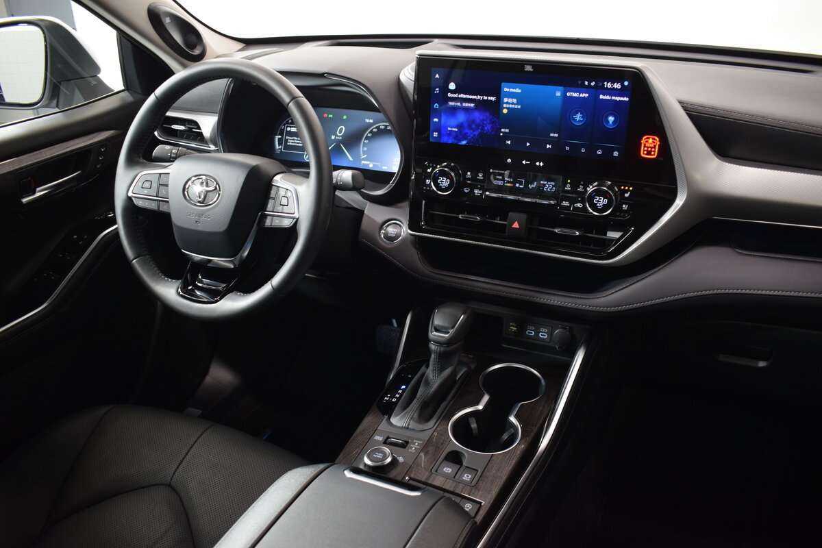 Toyota Highlander, 2023 Фото №13