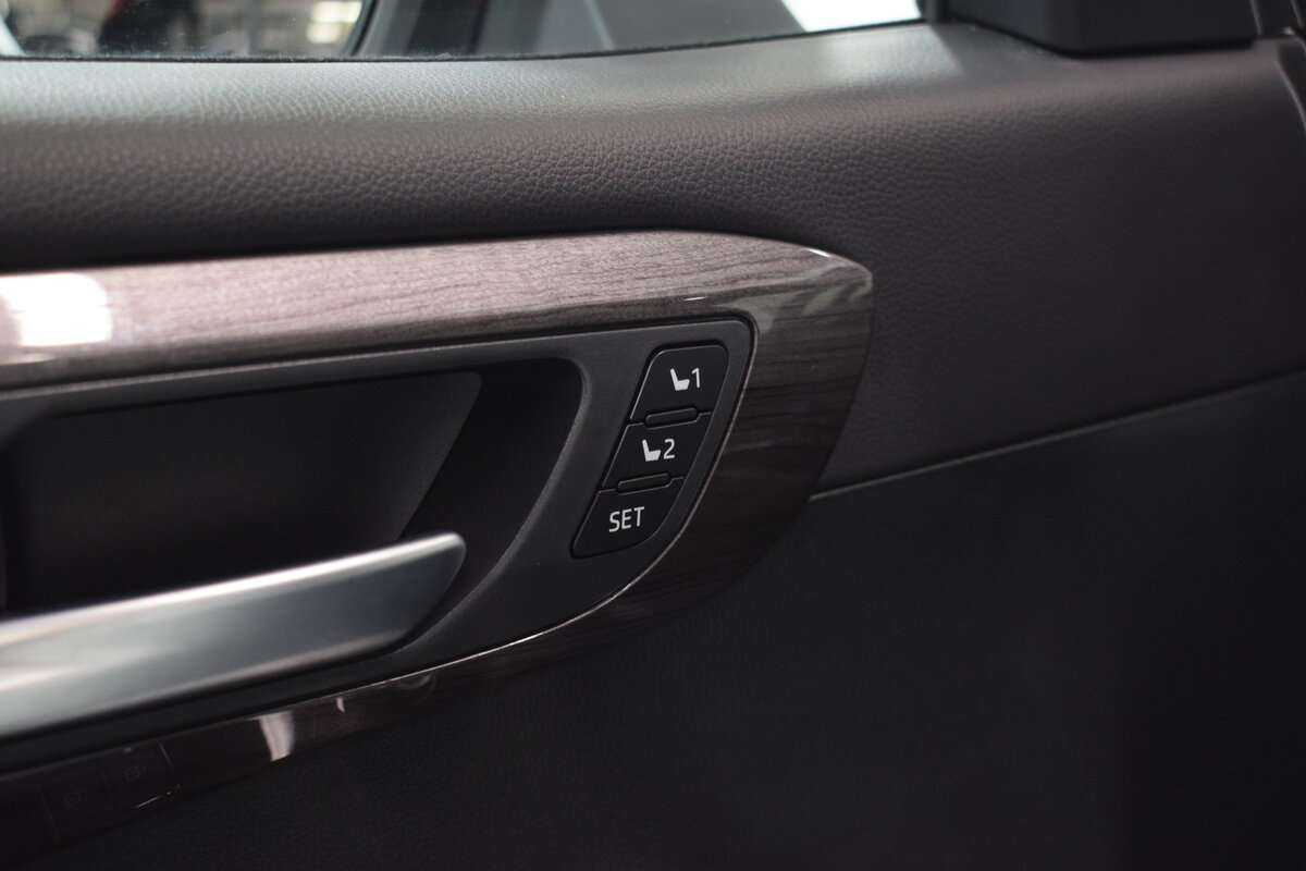 Toyota Highlander, 2023 Фото №18