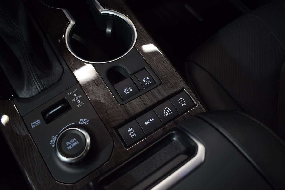 Toyota Highlander, 2023 Фото №33