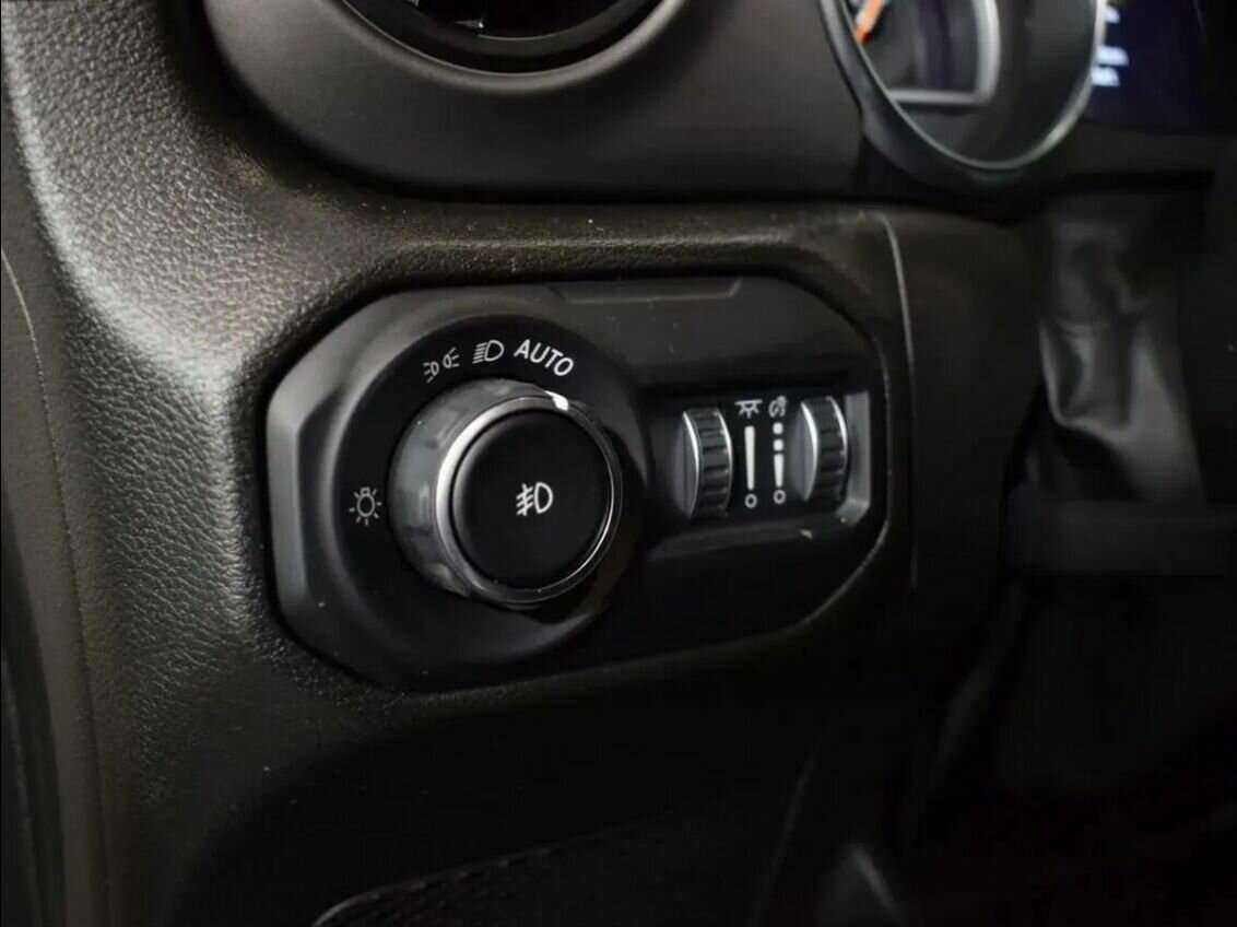 Jeep Wrangler, 2022 Фото №14