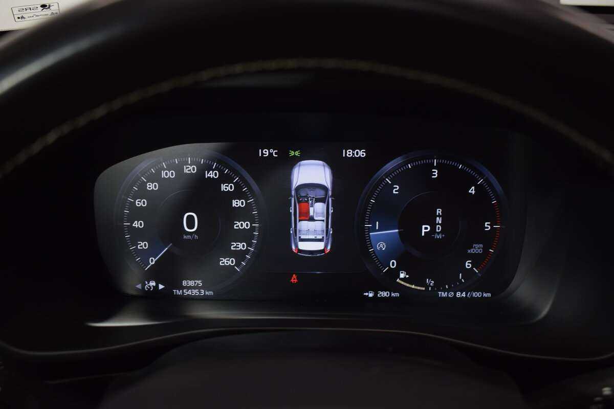 Volvo XC40, 2019 Фото №18