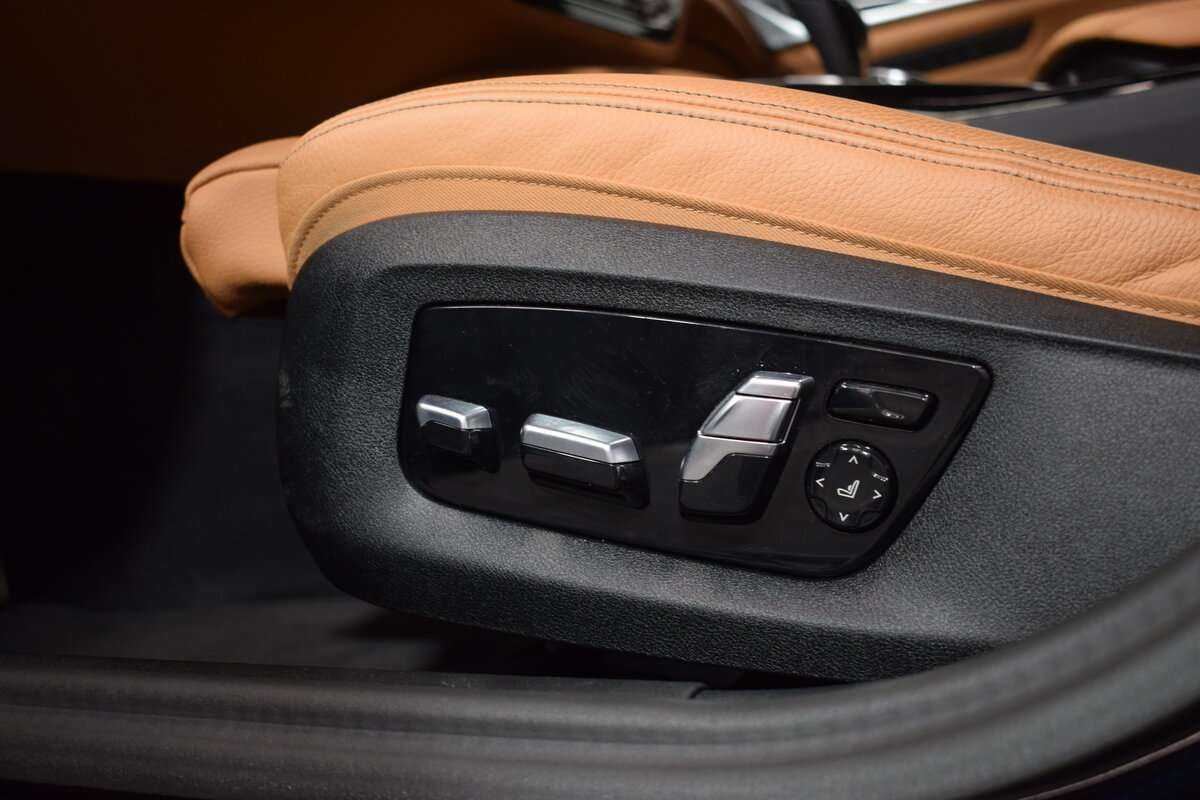 BMW 5 серии 520i, 2023 Фото №15