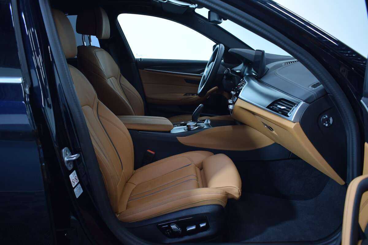 BMW 5 серии 520i, 2023 Фото №20