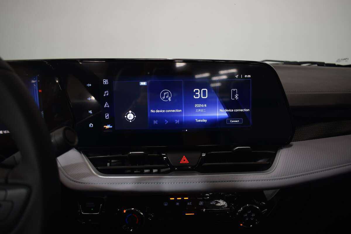 Chevrolet Monza, 2023 Фото №12