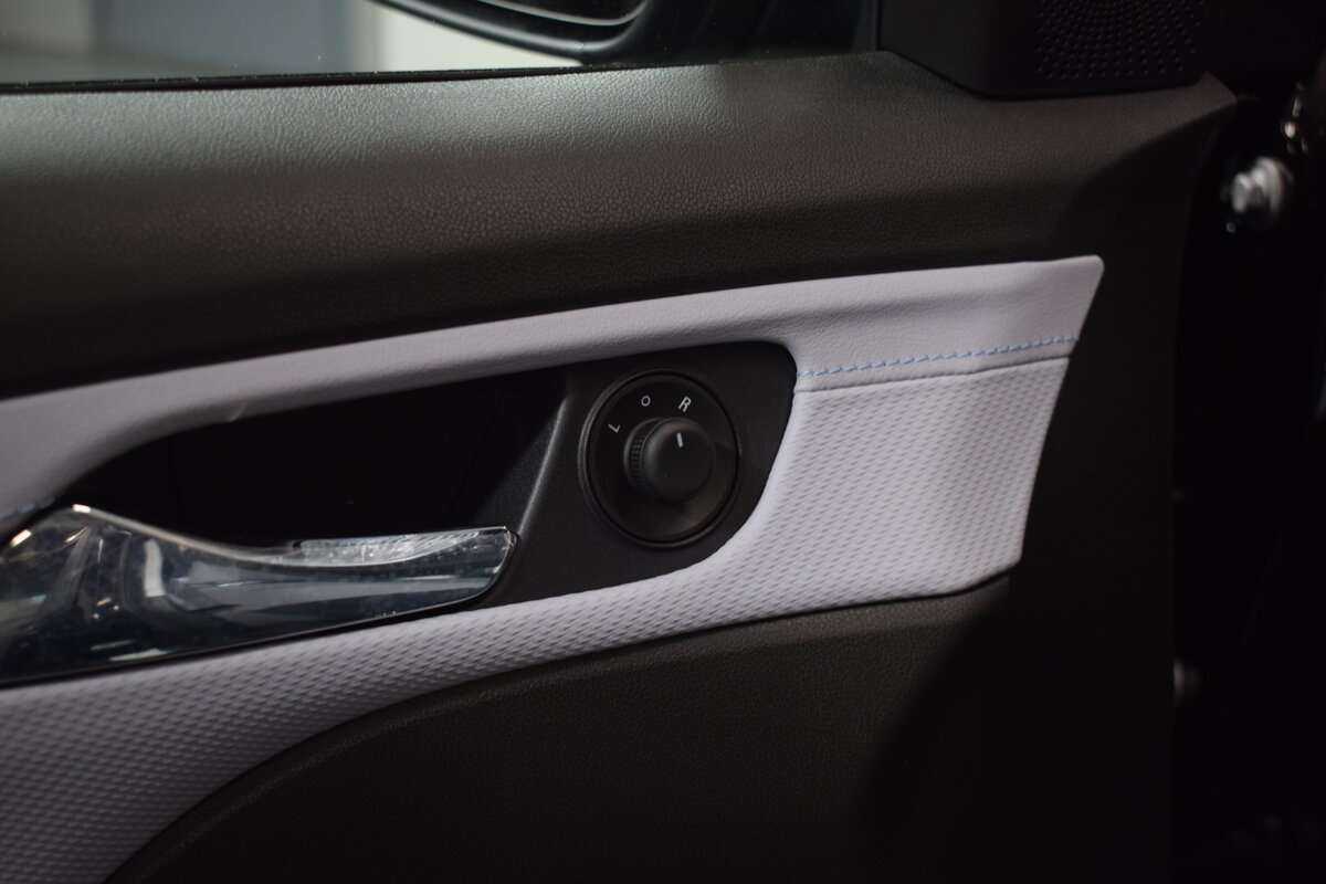 Chevrolet Monza, 2023 Фото №16