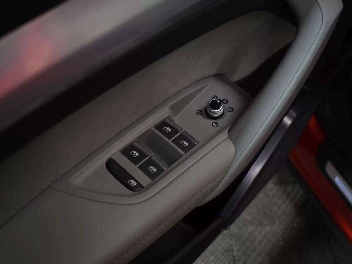 Audi Q5 Sportback 45 TFSI, 2021 Фото №17