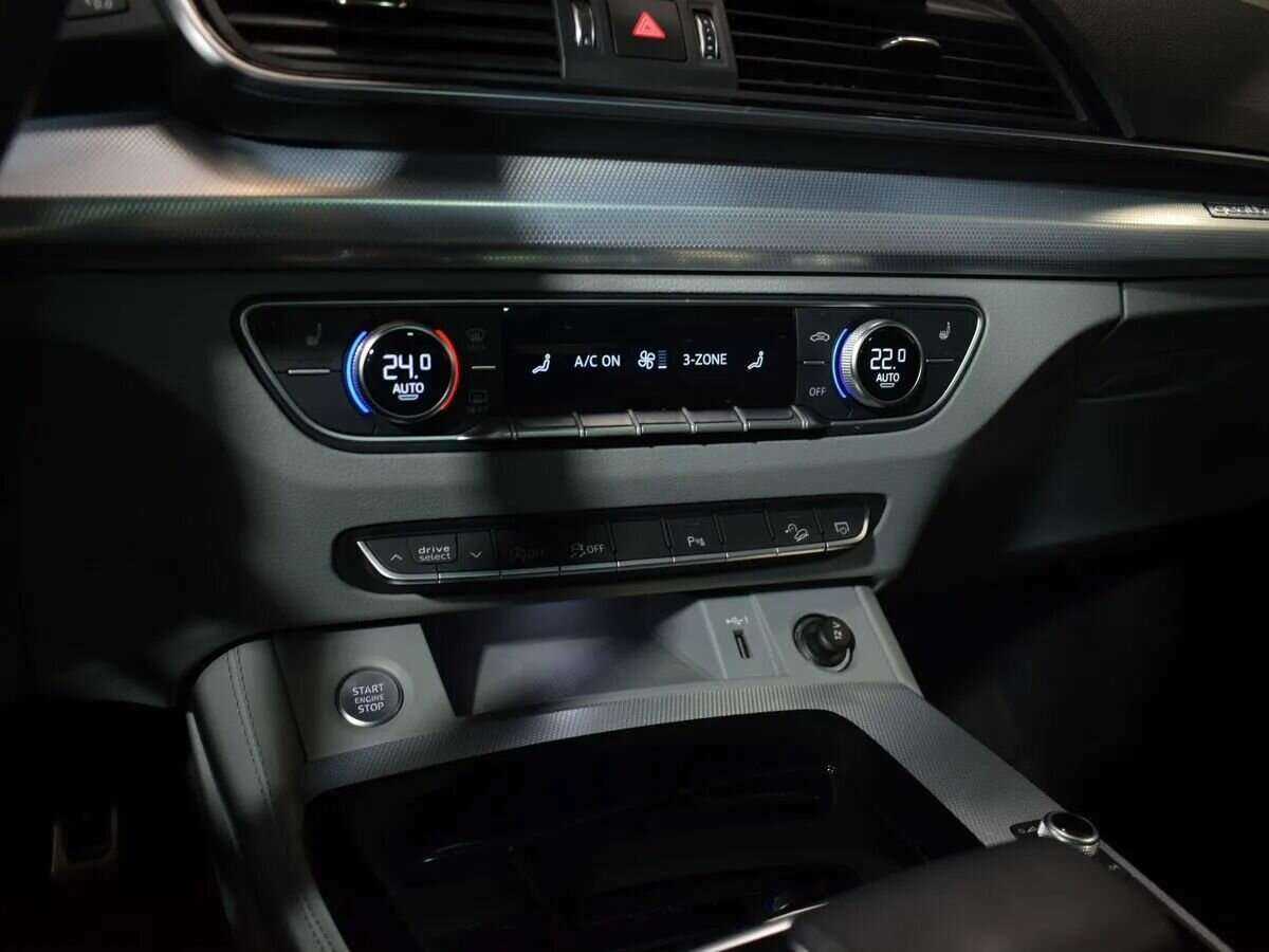 Audi Q5 Sportback 45 TFSI, 2021 Фото №25