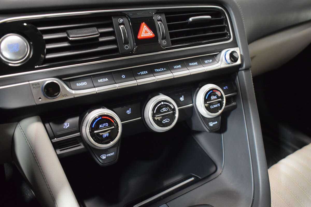 Genesis G70, 2019 Фото №18