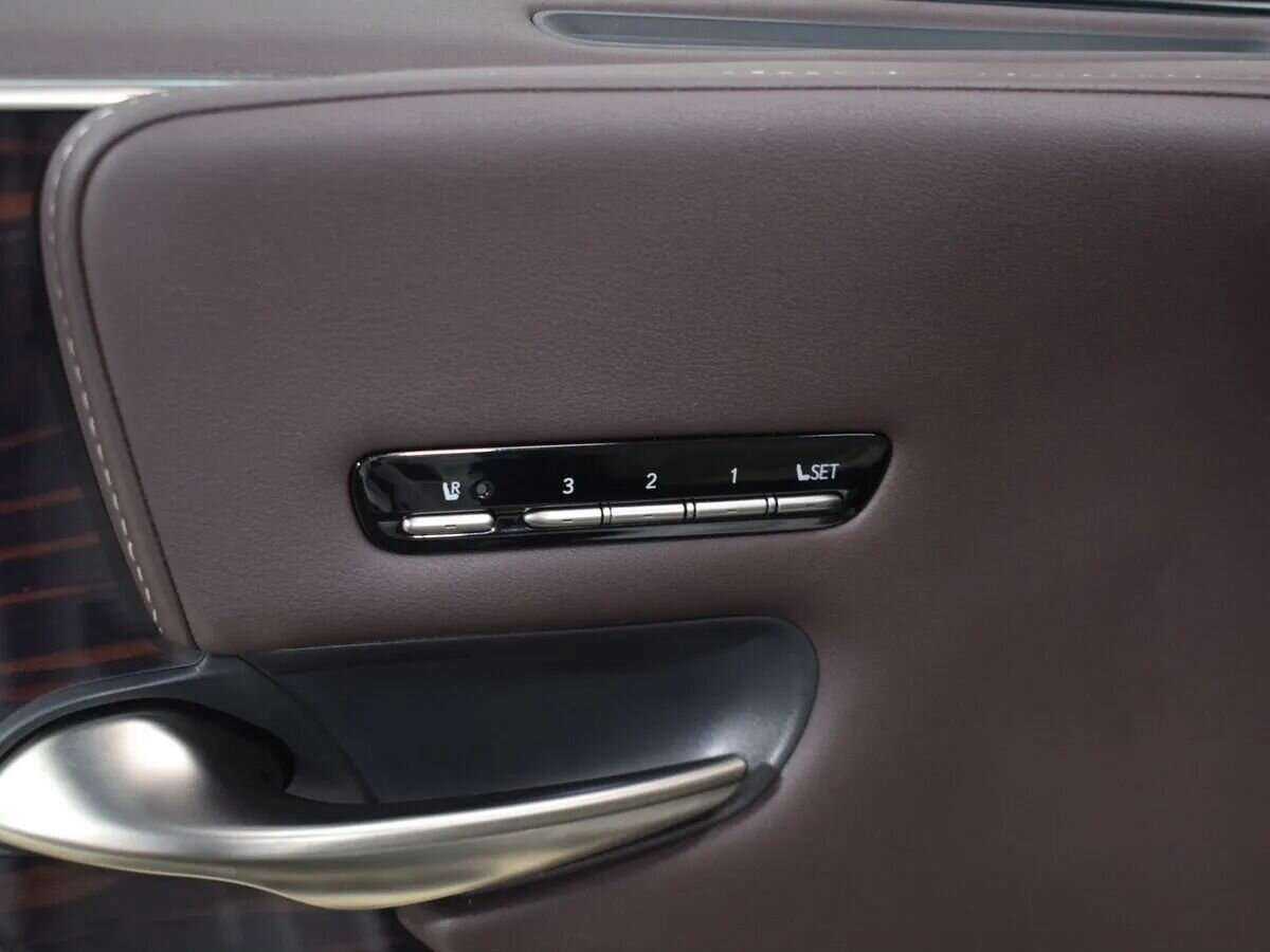 Lexus LS 500, 2018 Фото №21