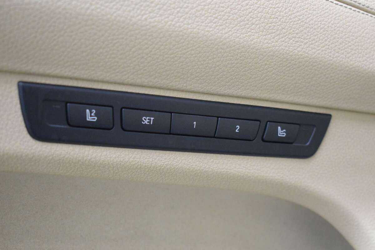 BMW 5 серии Gran Turismo 535d xDrive, 2011 Фото №11