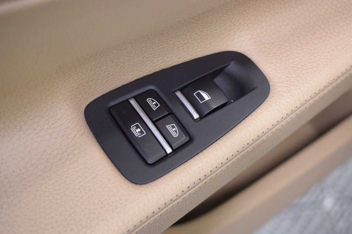 BMW 5 серии Gran Turismo 535d xDrive, 2011 Фото №16