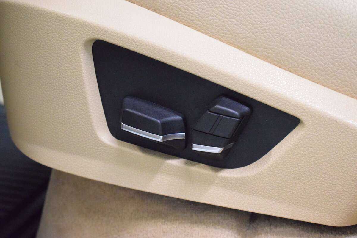 BMW 5 серии Gran Turismo 535d xDrive, 2011 Фото №18