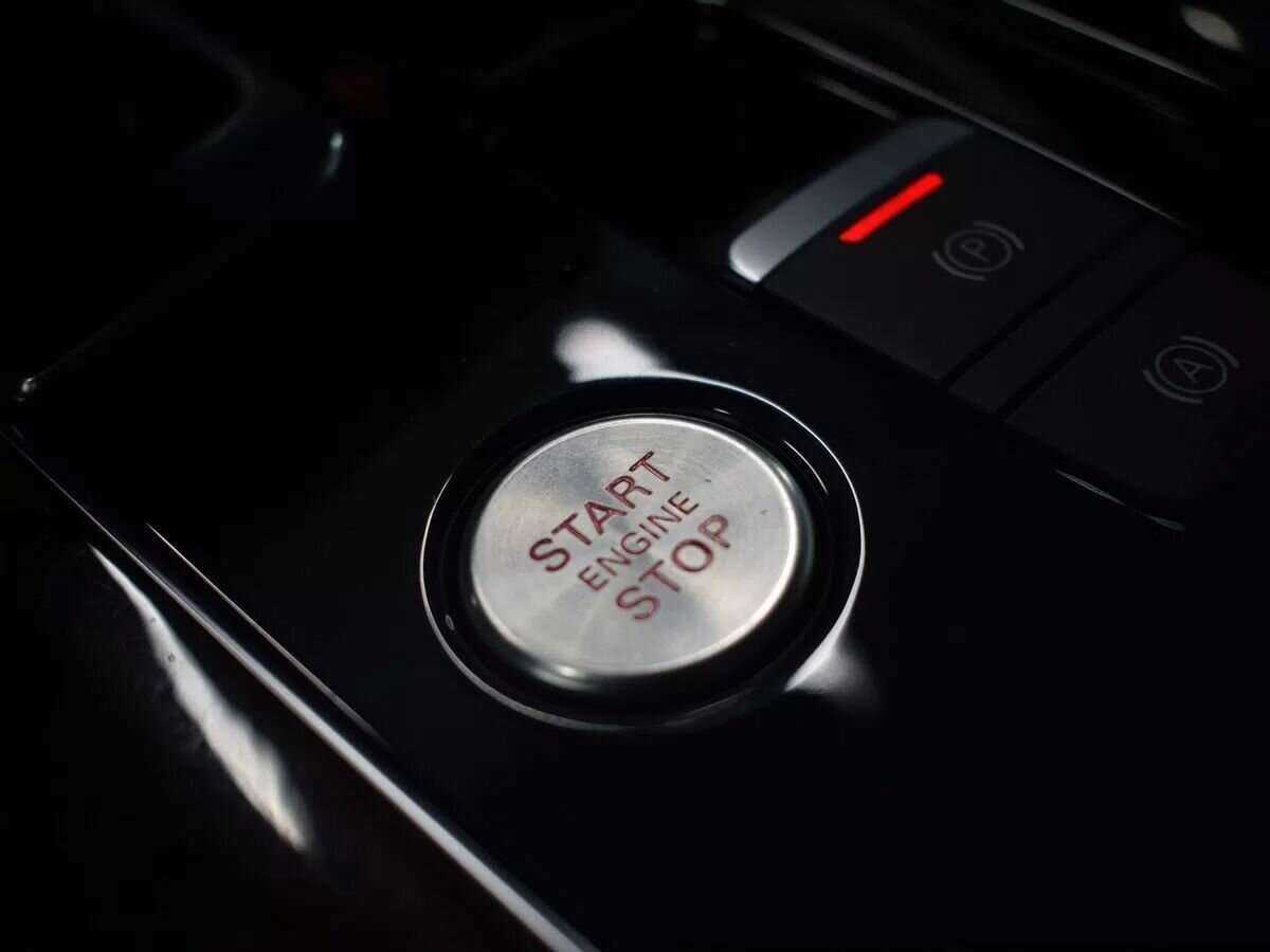 Audi A8 Long, 2015 Фото №19