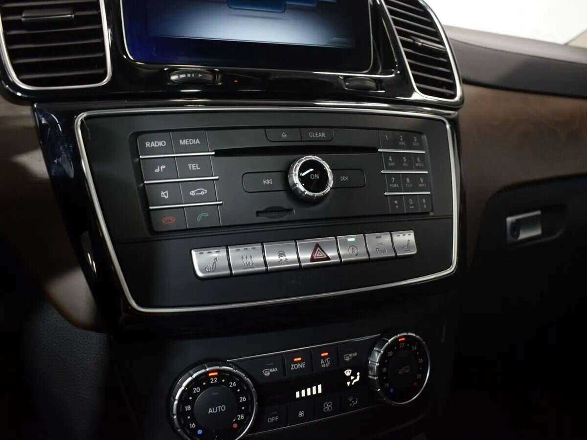 Mercedes-Benz GLE Coupe 400, 2017 Фото №22