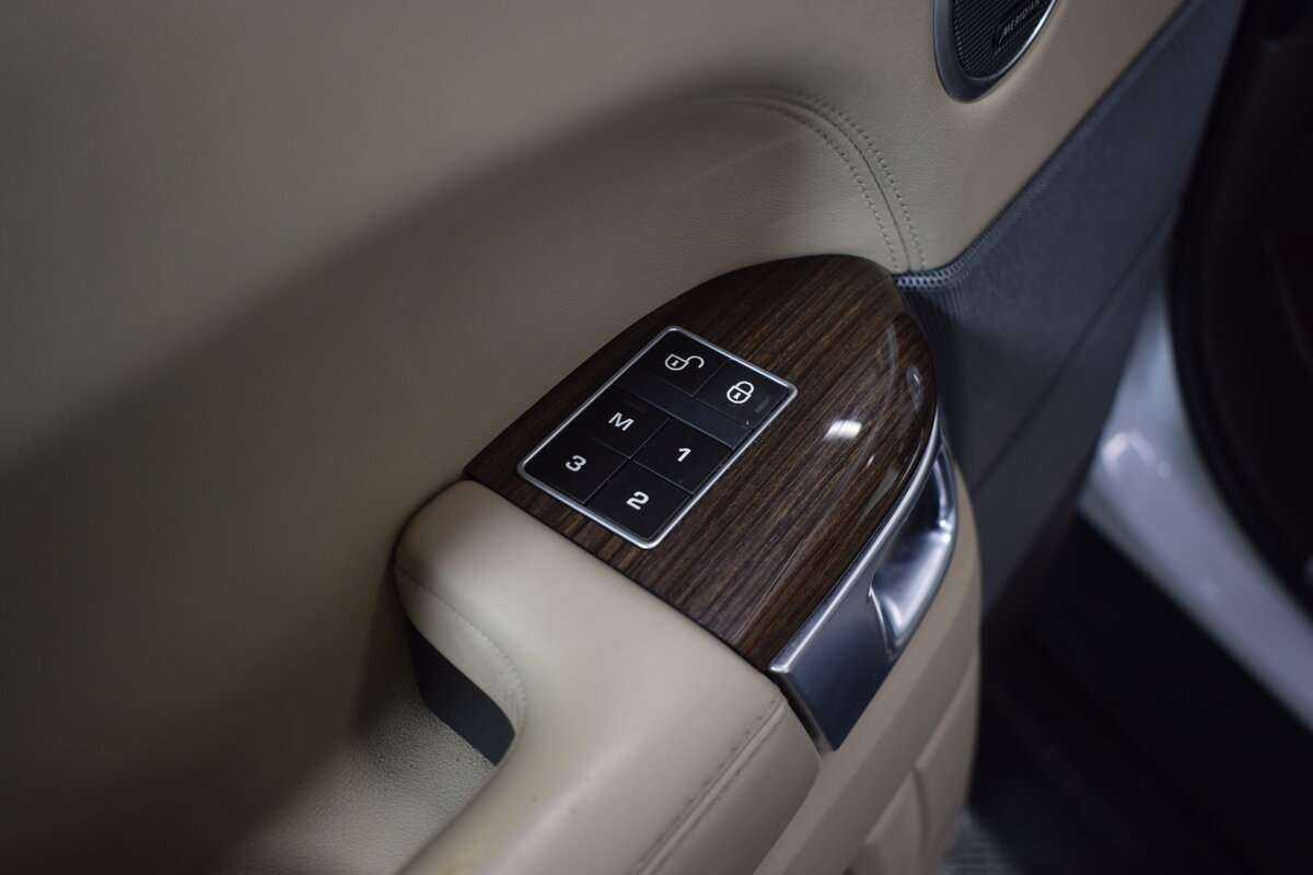 Land Rover Range Rover Sport, 2015 Фото №18