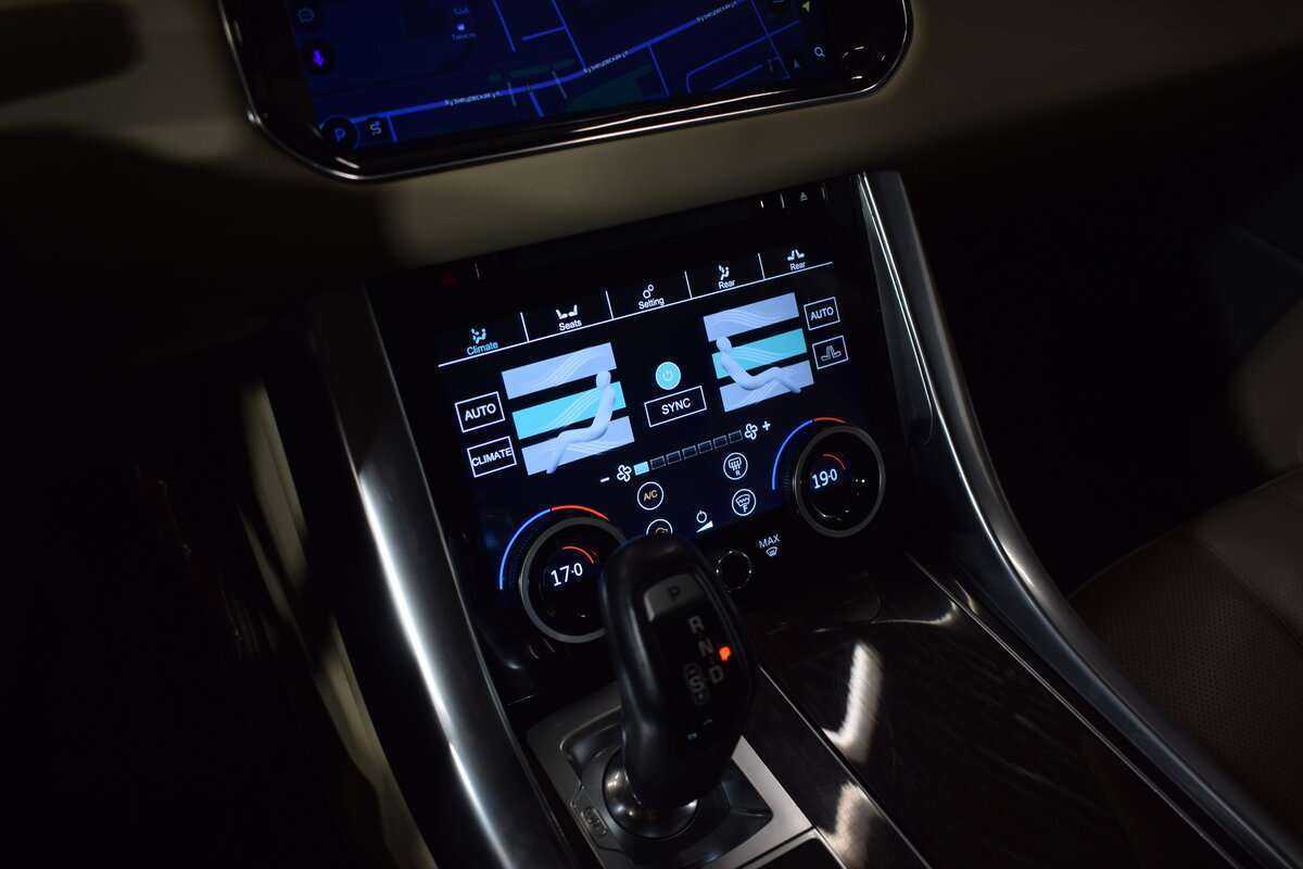 Land Rover Range Rover Sport, 2015 Фото №32