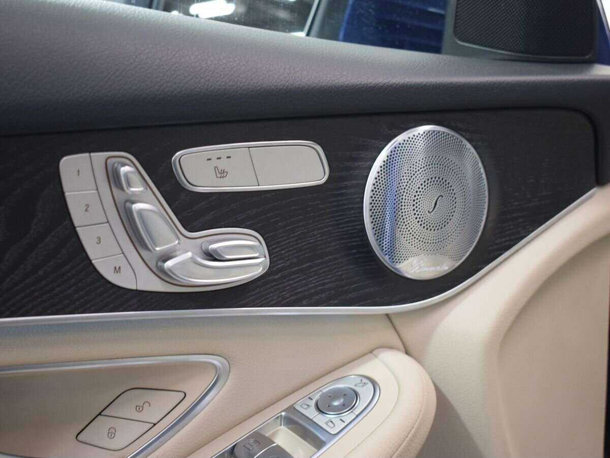 Mercedes-Benz GLC Coupe 300, 2019 Фото №9