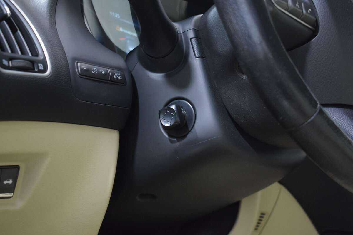 Infiniti Q50, 2015 Фото №18