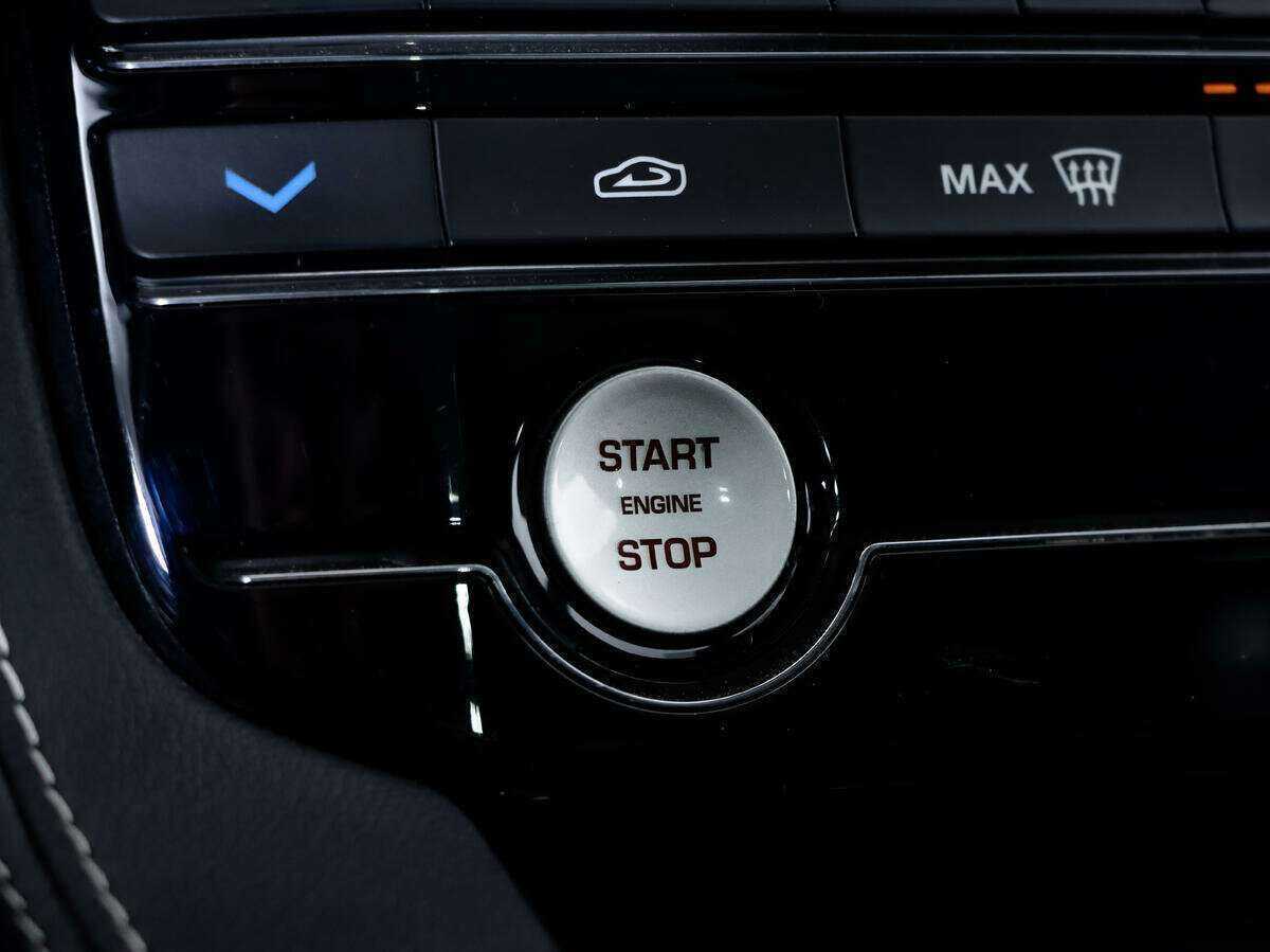 Jaguar F-Pace, 2017 Фото №21