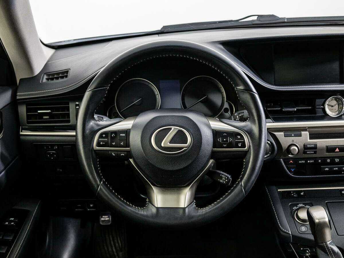 Lexus ES 200, 2018 Фото №15