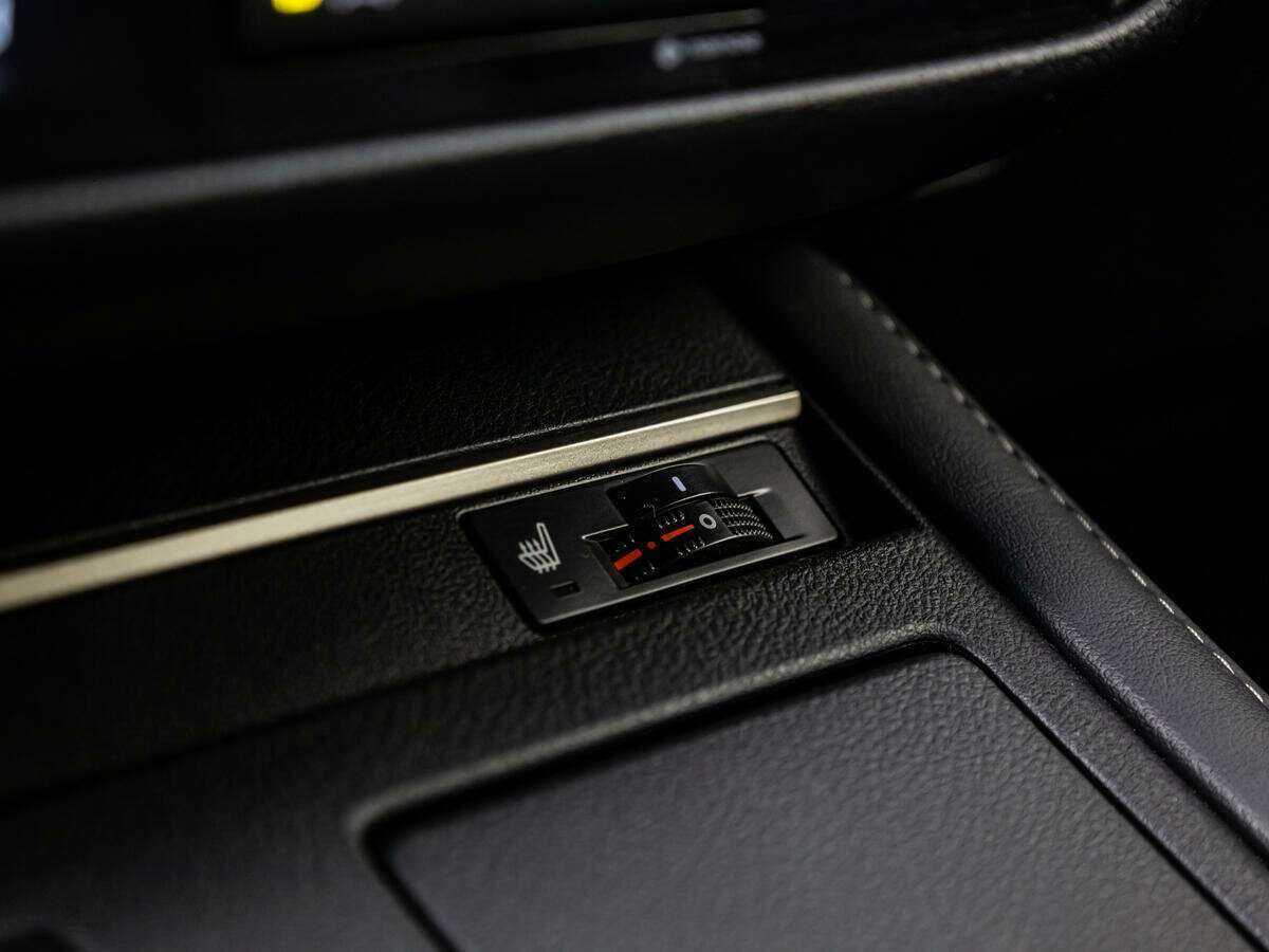 Lexus ES 200, 2018 Фото №22