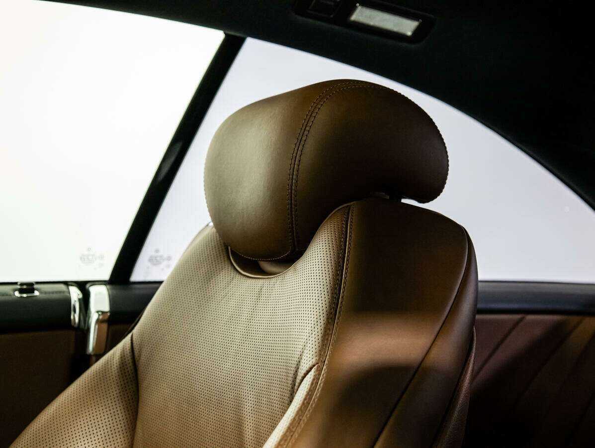 Mercedes-Benz CL-Класс 500, 2008 Фото №17