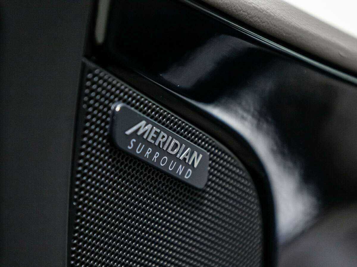 Jaguar XE, 2017 Фото №18