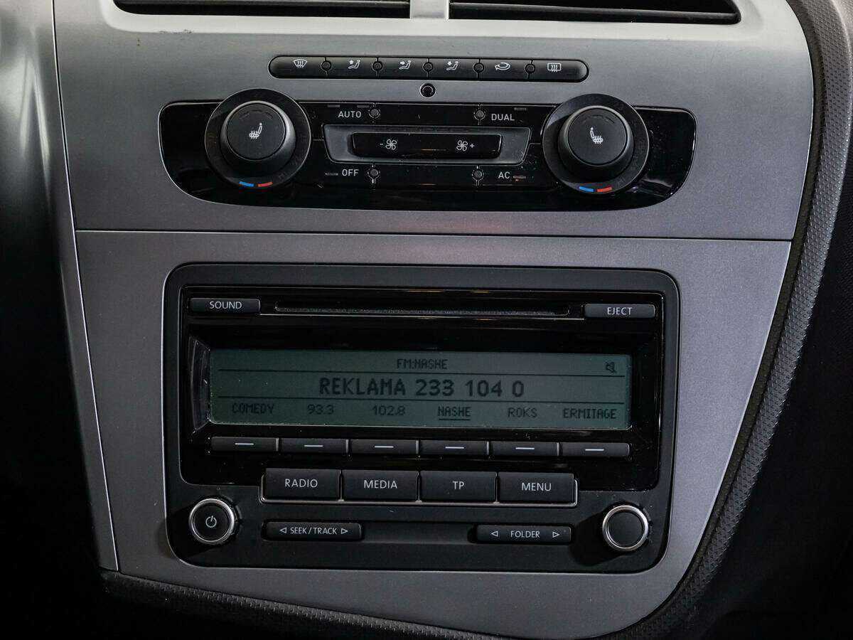 SEAT Leon, 2011 Фото №14