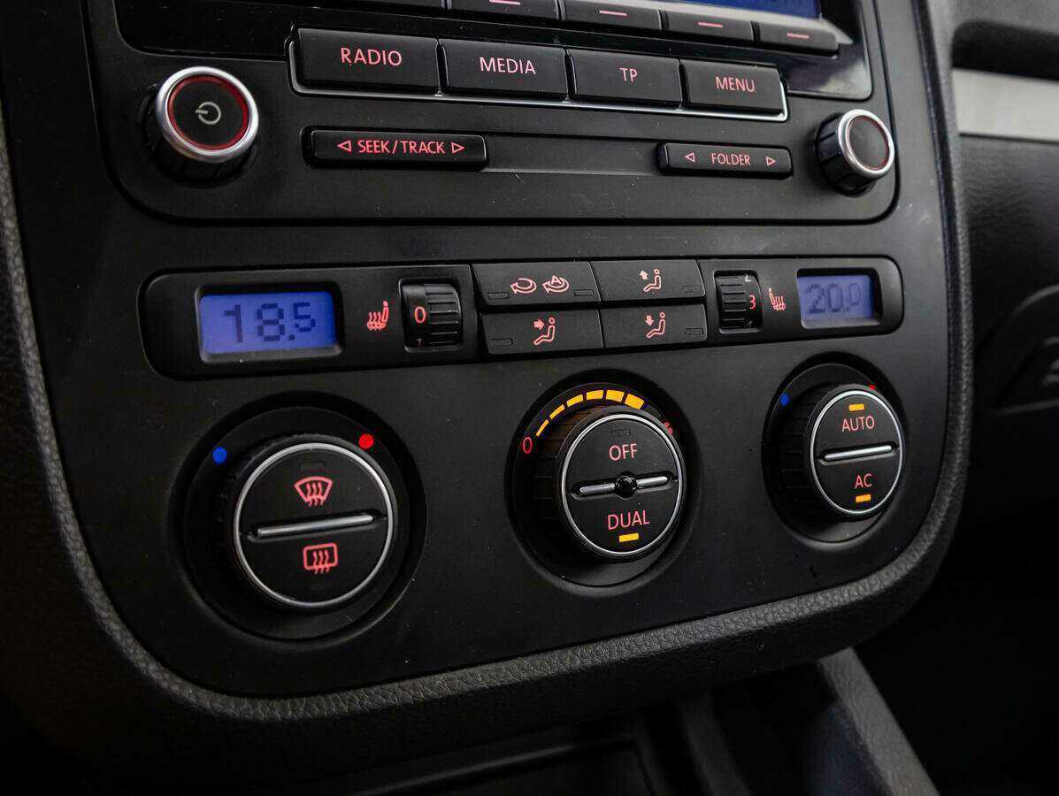 Volkswagen Jetta, 2009 Фото №15