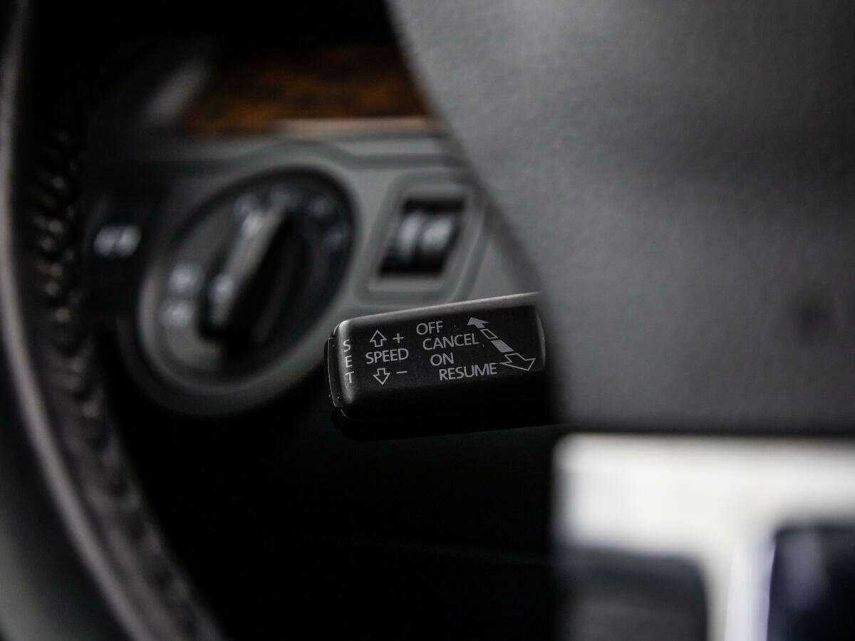 Volkswagen Passat, 2010 Фото №17