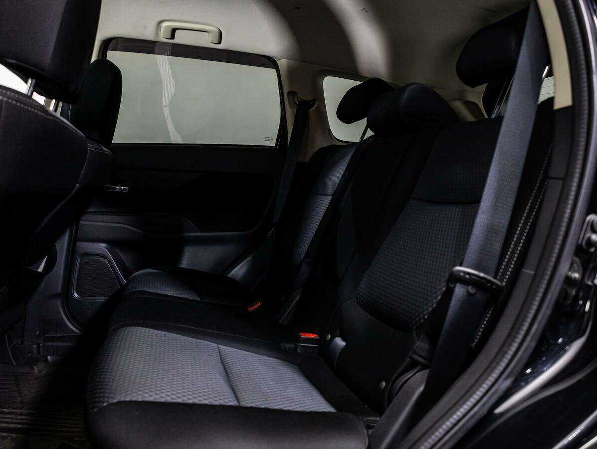 Mitsubishi Outlander, 2017 - 85 340 км. | Фото №8