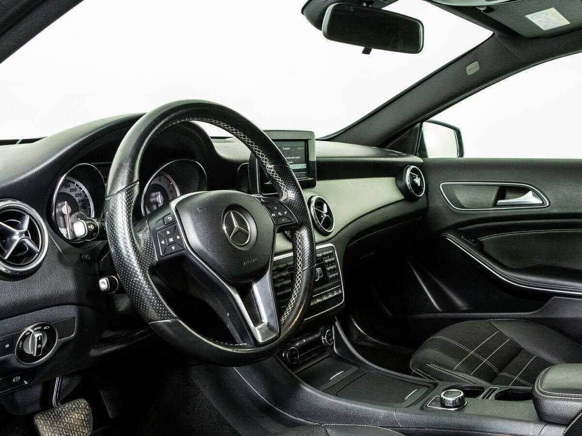 Mercedes-Benz GLA 250, 2015 Фото №11