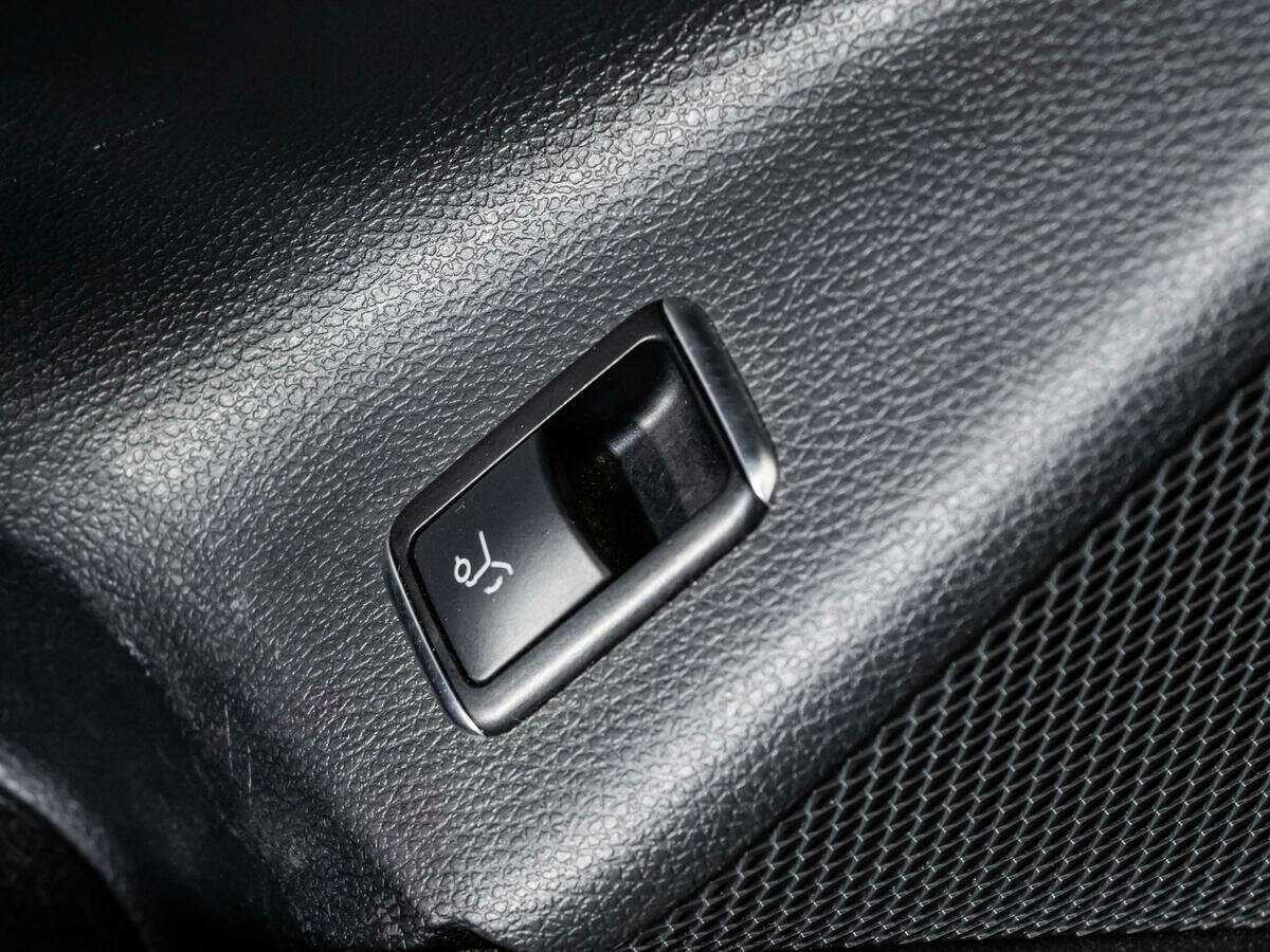 Mercedes-Benz GLA 250, 2015 Фото №18