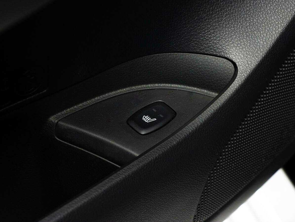 Mitsubishi Pajero Sport, 2017 Фото №18