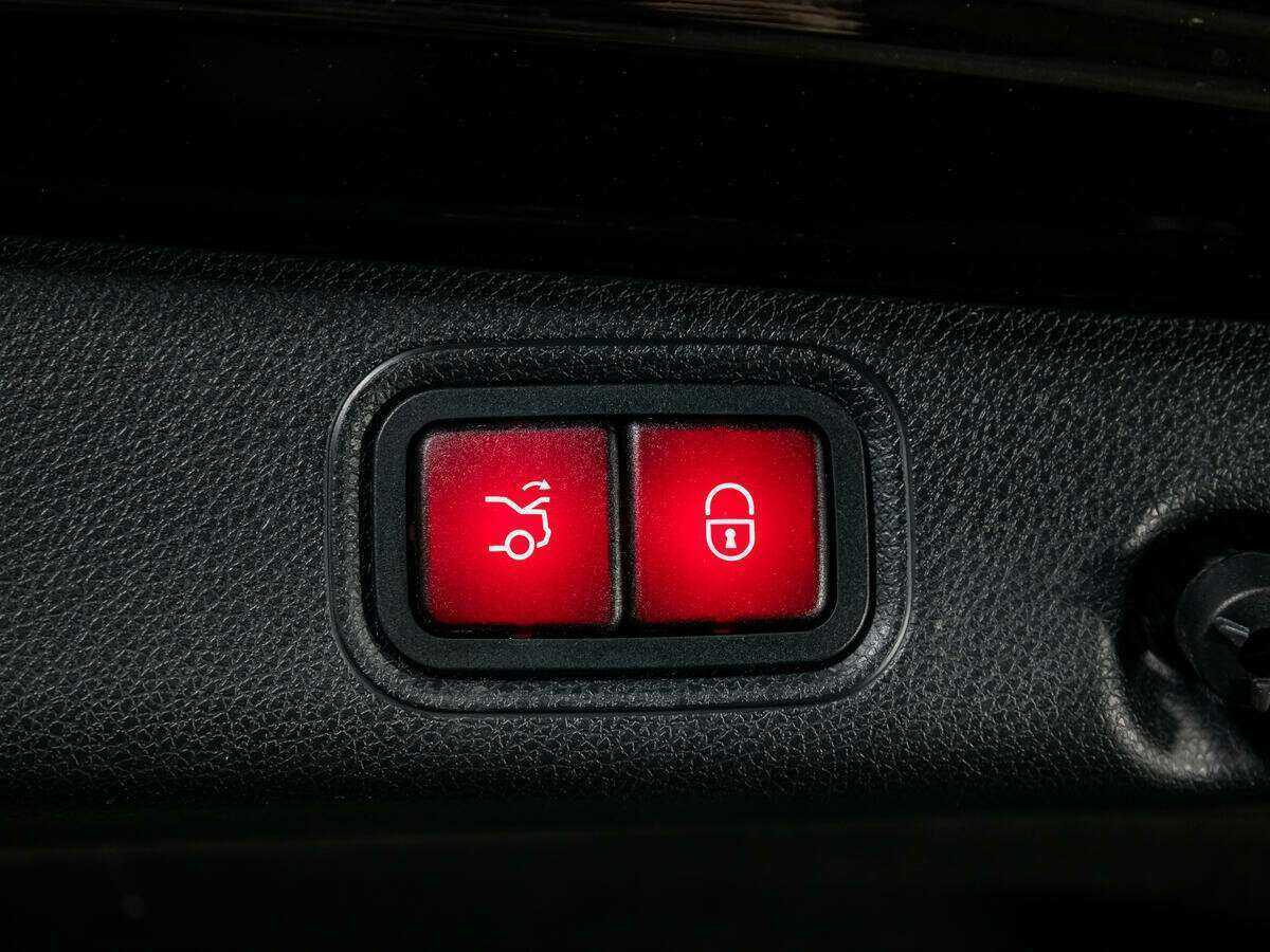 Mercedes-Benz E-Класс 200, 2019 Фото №26