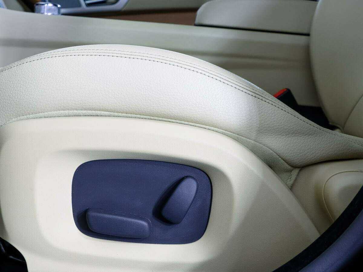 Jaguar XF, 2013 Фото №11