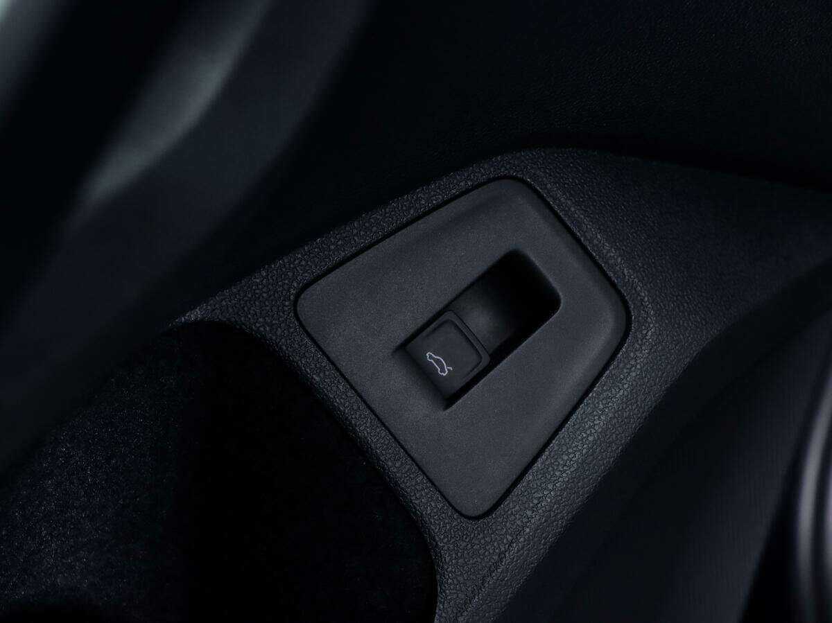 Volkswagen Tiguan, 2018 Фото №16