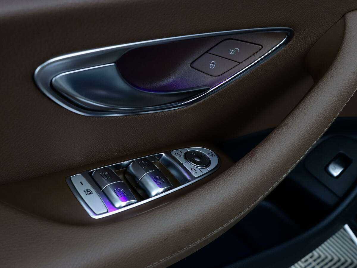 Mercedes-Benz E-Класс 200, 2016 Фото №17