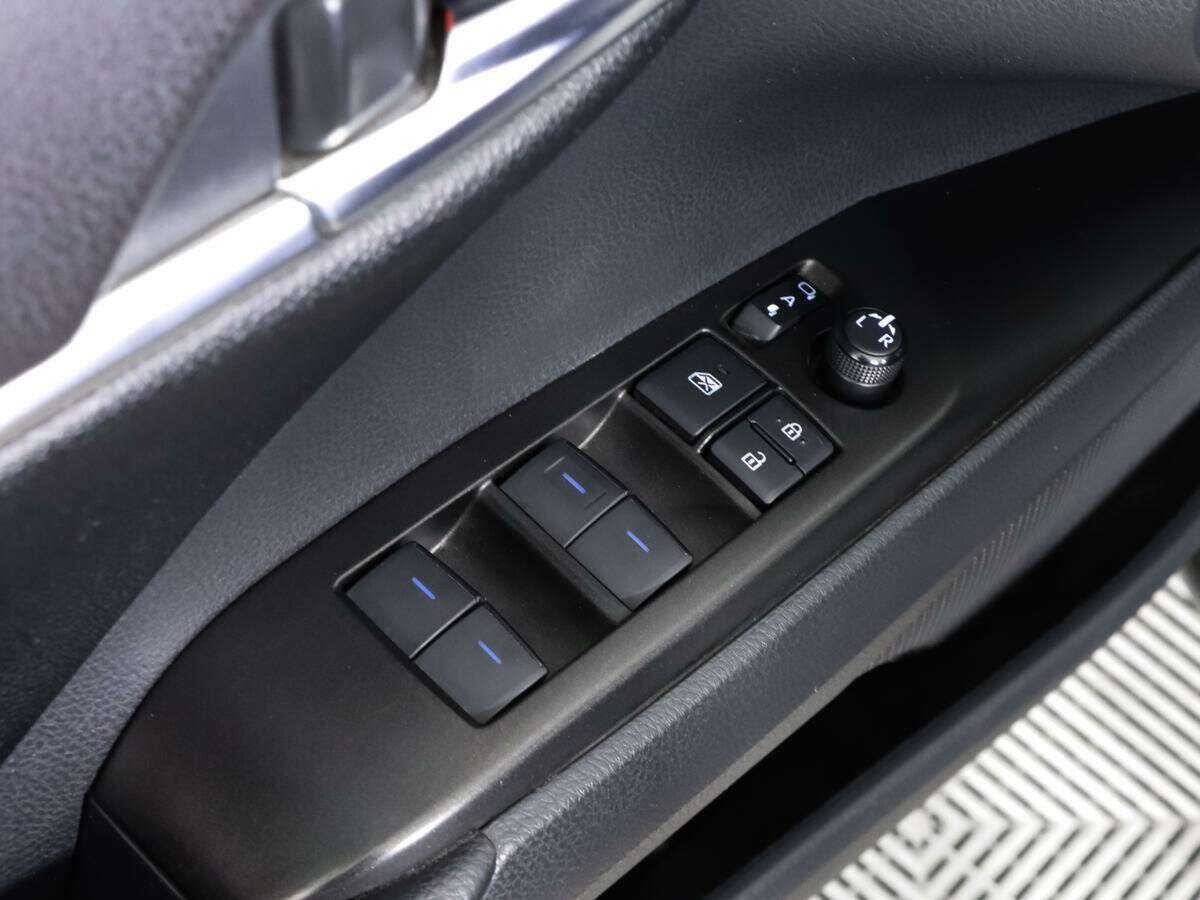 Toyota Camry, 2021 Фото №14