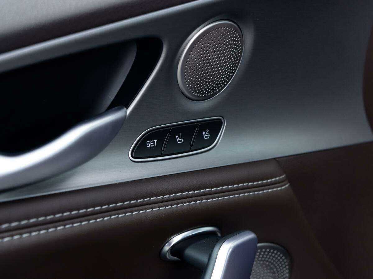 Kia Stinger, 2018 Фото №11