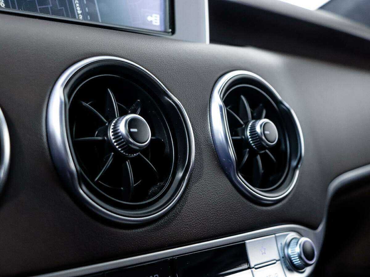 Kia Stinger, 2018 Фото №19