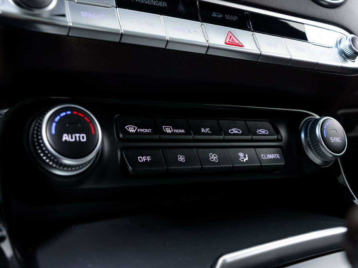 Kia Stinger, 2018 Фото №20