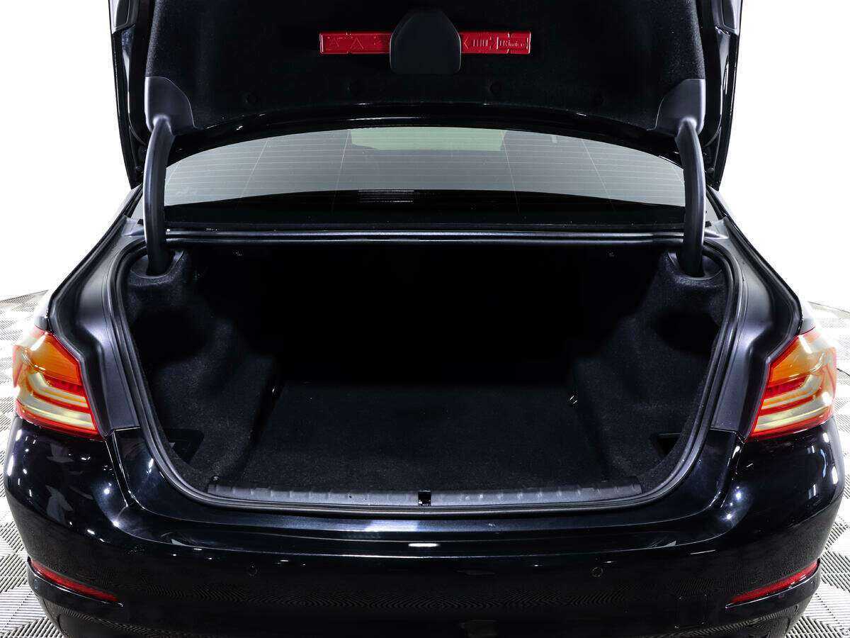 BMW 5 серии 520d, 2020 Фото №16