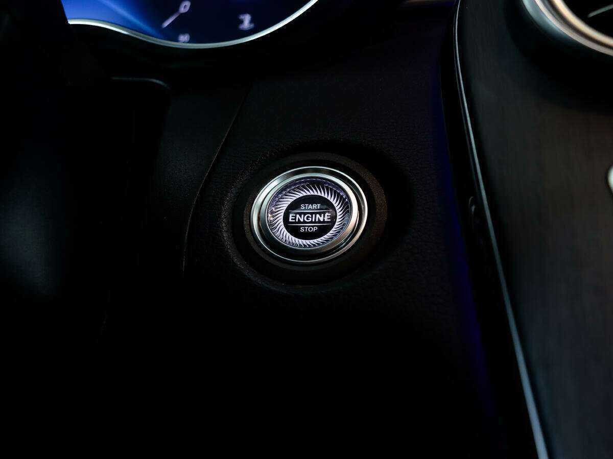 Mercedes-Benz GLC 300, 2019 Фото №16