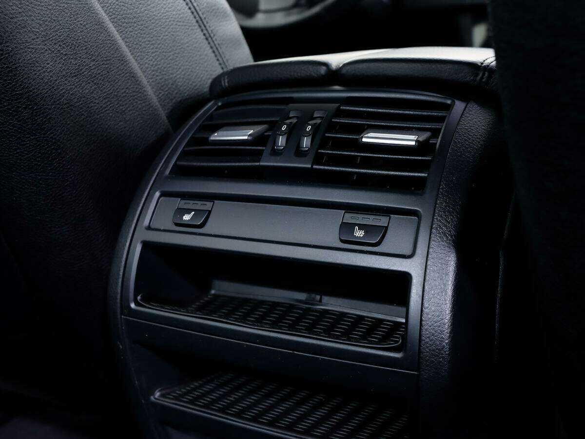 BMW 5 серии 530d xDrive, 2013 Фото №20