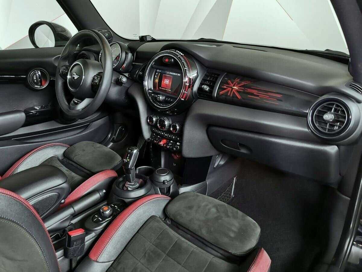 Mini Hatch JCW John Cooper Works, 2018 Фото №9